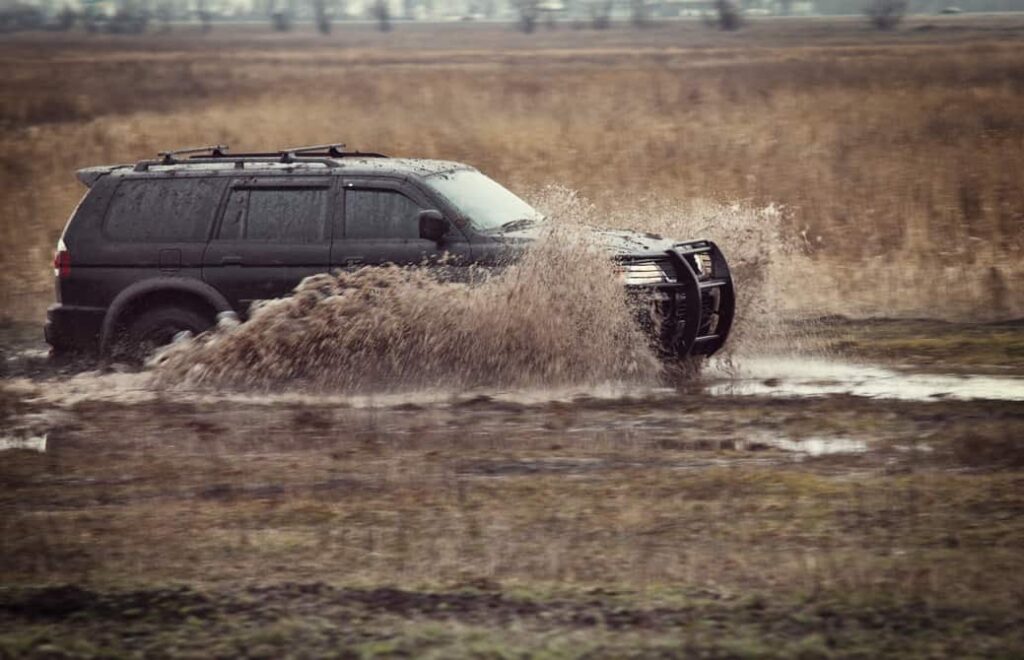 Car Driving Through Dirt - Concept Car Credit