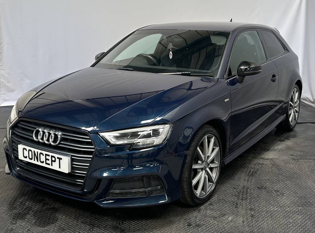 AUDI A3 HATCHBACK SPECIAL EDITI 2.0 TDI BLACK EDITION 3DR S TRONI